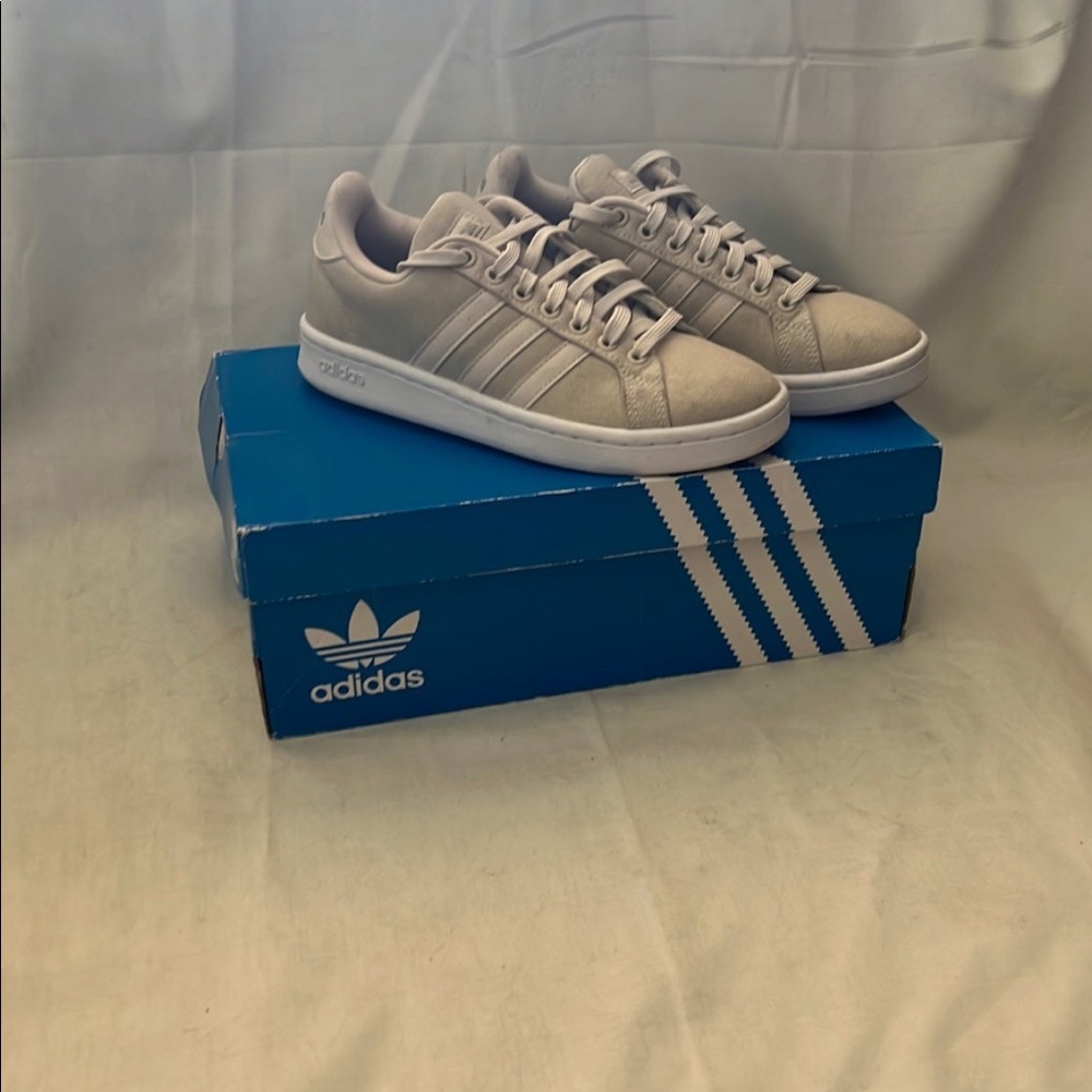 Adidas cloudfoam comfort shoes
